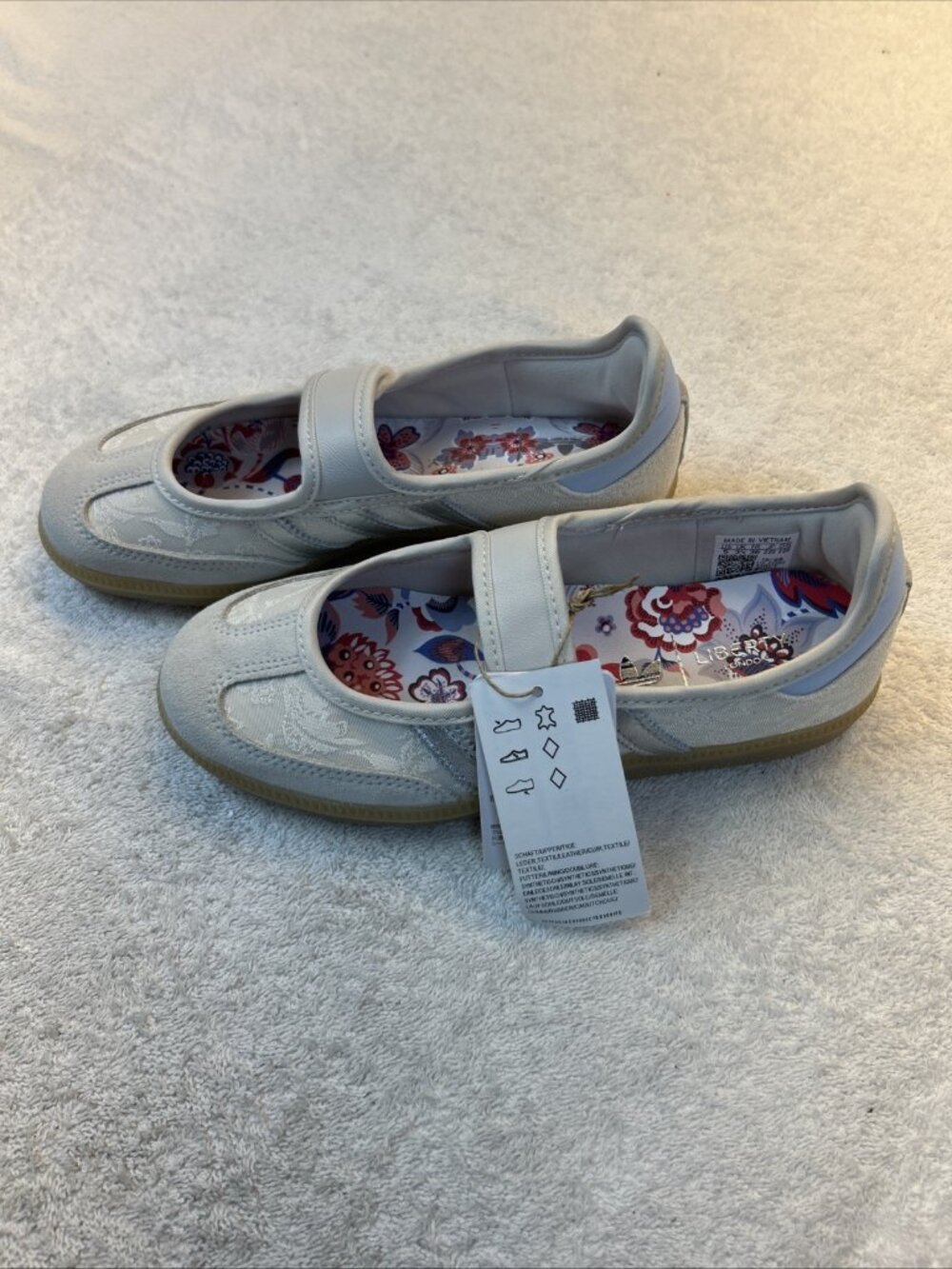 Adidas Samba Jane Liberty London Chalk Pearl Silver Gum Sole Women SZ 5 NEW - Picture 2 of 8